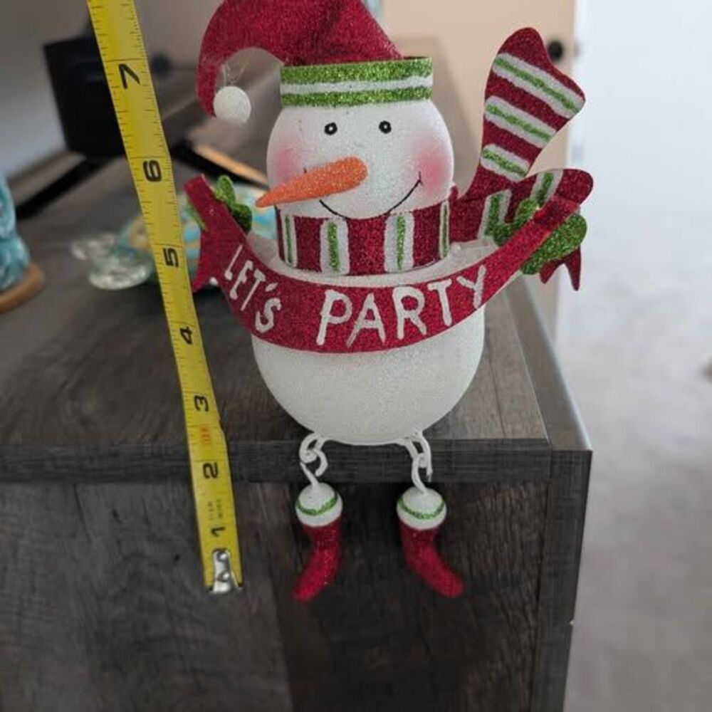 Snowman Shelf Sitter Decoration "Let's Party" - Picture 3 of 3